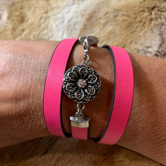 Multi Wrap Snap Bracelet and 3 Snaps - Picture 4 of 6